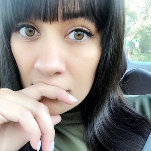 Meet your Posher, Kelli